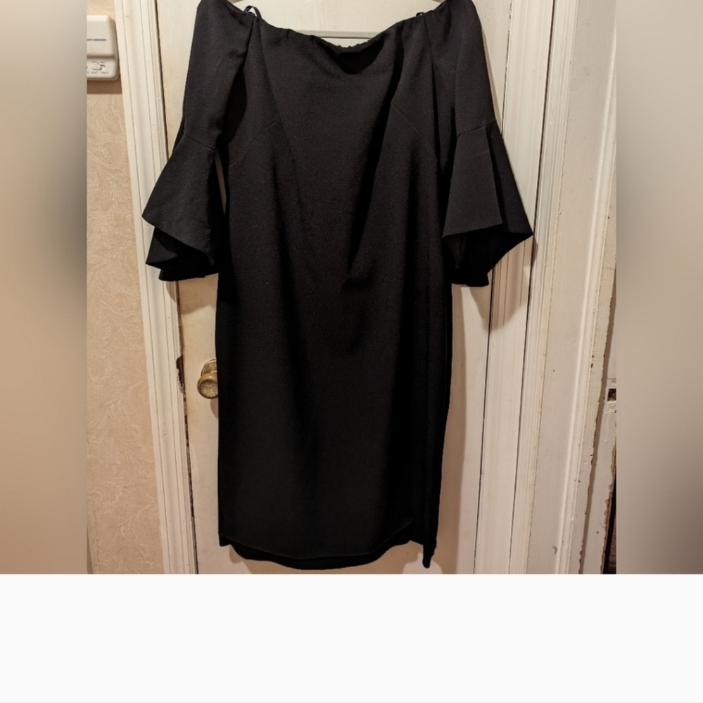 Chelsea 28 Off the Shoulder Dress